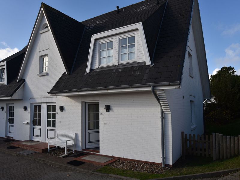 23974229-Ferienwohnung-4-Wenningstedt-800x600-1