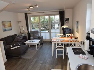 23974229-Ferienwohnung-4-Wenningstedt-300x225-3