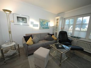 23974240-Ferienwohnung-3-Wenningstedt-300x225-2