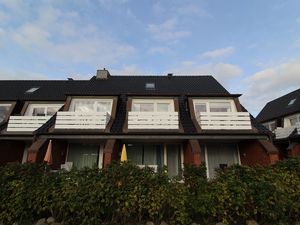 23974270-Ferienwohnung-4-Wenningstedt-300x225-1