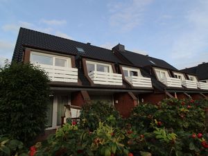 23974270-Ferienwohnung-4-Wenningstedt-300x225-2