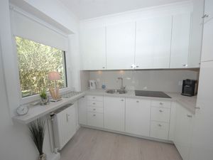 23974276-Ferienwohnung-5-Wenningstedt-300x225-5