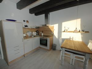 23974277-Ferienwohnung-3-Wenningstedt-300x225-4