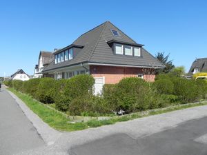 23974299-Ferienwohnung-2-Wenningstedt-300x225-0