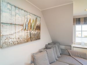 23981948-Ferienwohnung-4-Wenningstedt-300x225-3