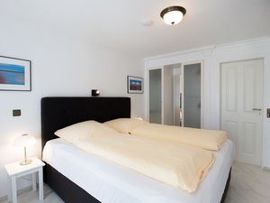 23562360-Ferienwohnung-3-Wenningstedt-300x225-4