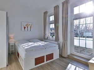 18712217-Ferienwohnung-2-Wenningstedt-300x225-2