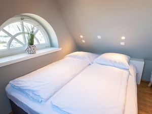 23874795-Ferienwohnung-2-Wenningstedt-300x225-2