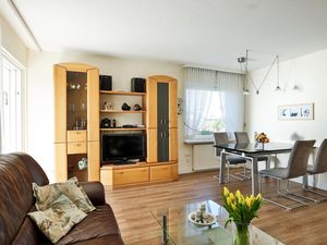 24012710-Ferienwohnung-4-Wenningstedt-300x225-5