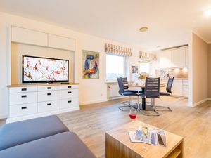 23970328-Ferienwohnung-4-Wenningstedt-300x225-1