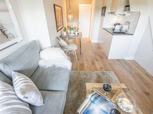 23970332-Ferienwohnung-2-Wenningstedt-300x225-5