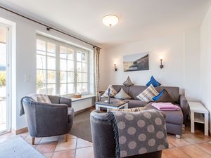 23970398-Ferienwohnung-4-Wenningstedt-300x225-3