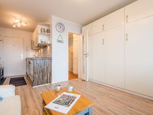 23970470-Ferienwohnung-2-Wenningstedt-300x225-3