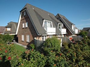 23974188-Ferienwohnung-2-Wenningstedt-300x225-0