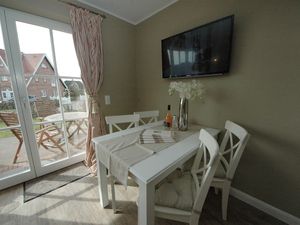 23974203-Ferienwohnung-4-Wenningstedt-300x225-2