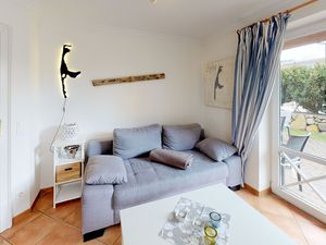 23974217-Ferienwohnung-4-Wenningstedt-300x225-2