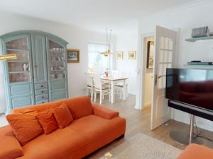 23974244-Ferienwohnung-4-Wenningstedt-300x225-4