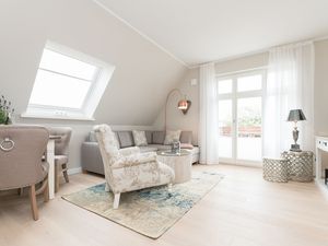 23974263-Ferienwohnung-4-Wenningstedt-300x225-3