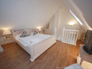 23974283-Ferienwohnung-4-Wenningstedt-300x225-4