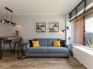 24027852-Ferienwohnung-2-Wenningstedt-300x225-1