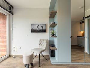 24027852-Ferienwohnung-2-Wenningstedt-300x225-5