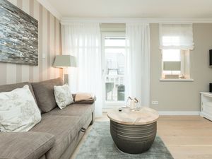 23974262-Ferienwohnung-3-Wenningstedt-300x225-5