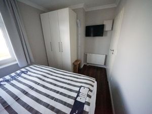 23349669-Ferienwohnung-2-Wenningstedt-300x225-5