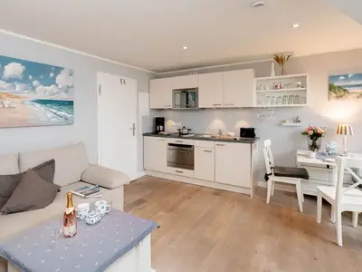 Ferienwohnung für 2 Personen (50 m²) in Wenningstedt 5/10