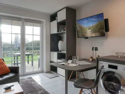 Ferienwohnung für 2 Personen (53 m²) in Wenningstedt 8/10