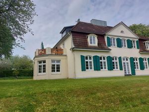 23472130-Ferienwohnung-3-Wensin-300x225-0