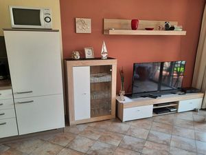 23989111-Ferienwohnung-2-Werdum-300x225-1