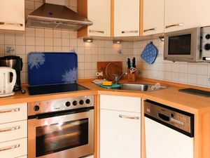 23989036-Ferienwohnung-4-Werdum-300x225-5