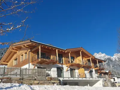 Außenseite Ferienhaus [Winter]