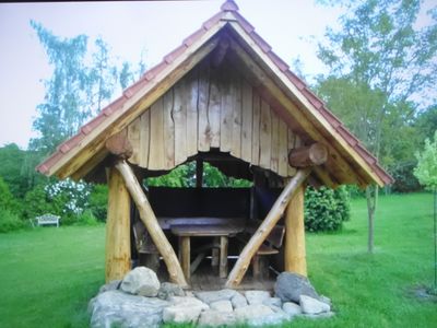 Grillhütte mit geschlossenen Markisen