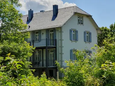 Villa am Schloss - Gartenseite