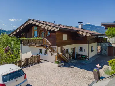 Außenseite Ferienhaus [Sommer]