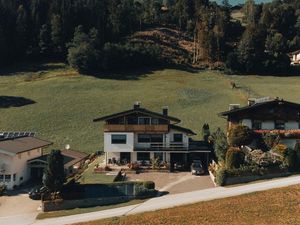 24017374-Ferienwohnung-8-Westendorf (Tirol)-300x225-3