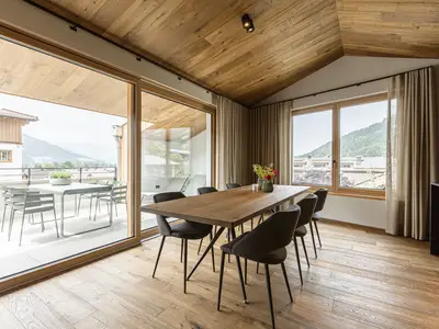 DiningRoom