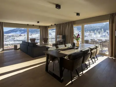 DiningRoom