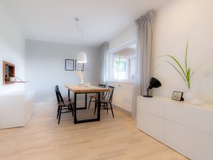 22660123-Ferienwohnung-4-Westerdeichstrich-300x225-5