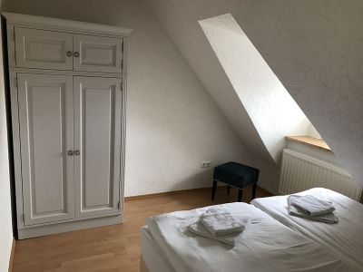 Schlafzimmer vorne im OG