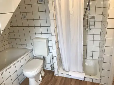 Badezimmer im OG