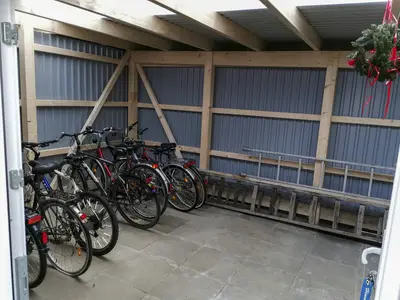 Fahrradschuppen