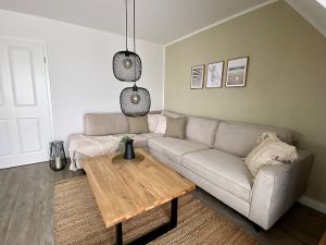 23965496-Ferienwohnung-4-Westerdeichstrich-300x225-2