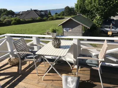 Geräumiger Balkon mit Blick auf die Ostsee, Flensburger Förde