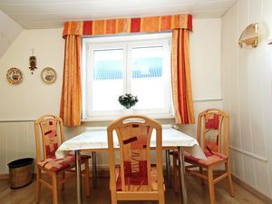 23913929-Ferienwohnung-2-Westerland (Sylt)-300x225-3