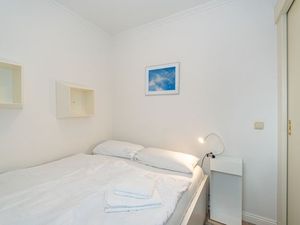 23449244-Ferienwohnung-3-Westerland (Sylt)-300x225-3