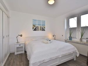 23449277-Ferienwohnung-3-Westerland (Sylt)-300x225-2