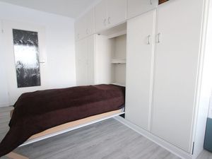 23473305-Ferienwohnung-2-Westerland (Sylt)-300x225-2