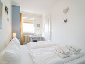 23537138-Ferienwohnung-4-Westerland (Sylt)-300x225-3